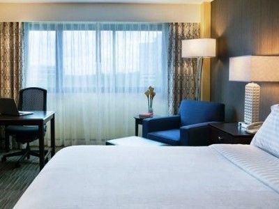 Airport Marriott 4*
